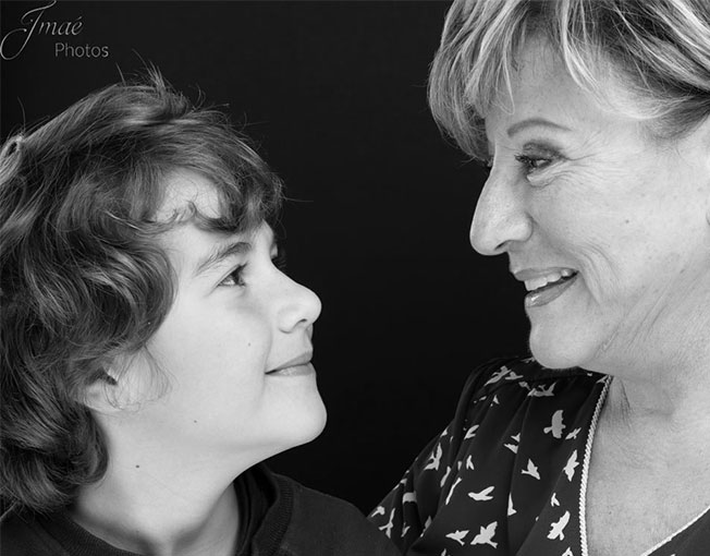 Shooting portrait de famille en studio à La Seyne sur mer Imaé Photos